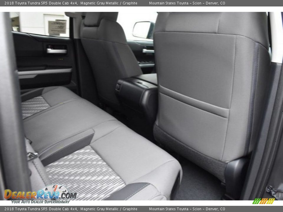 2018 Toyota Tundra SR5 Double Cab 4x4 Magnetic Gray Metallic / Graphite Photo #17