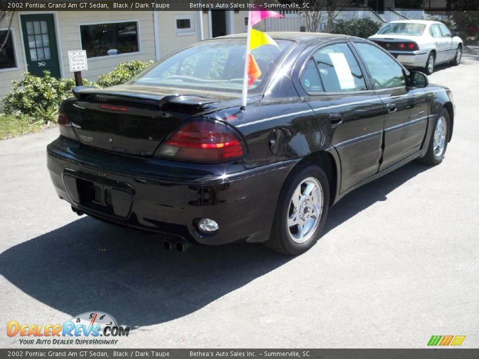 2002 Pontiac Grand Am GT Sedan Black / Dark Taupe Photo #15