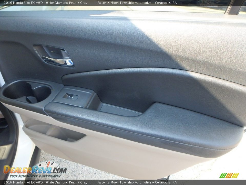 2016 Honda Pilot EX AWD White Diamond Pearl / Gray Photo #16