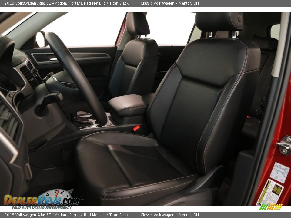 Front Seat of 2018 Volkswagen Atlas SE 4Motion Photo #5