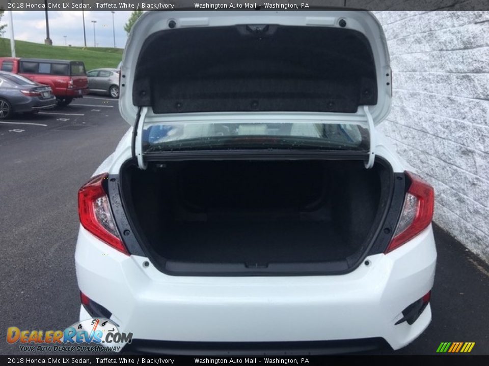 2018 Honda Civic LX Sedan Taffeta White / Black/Ivory Photo #20