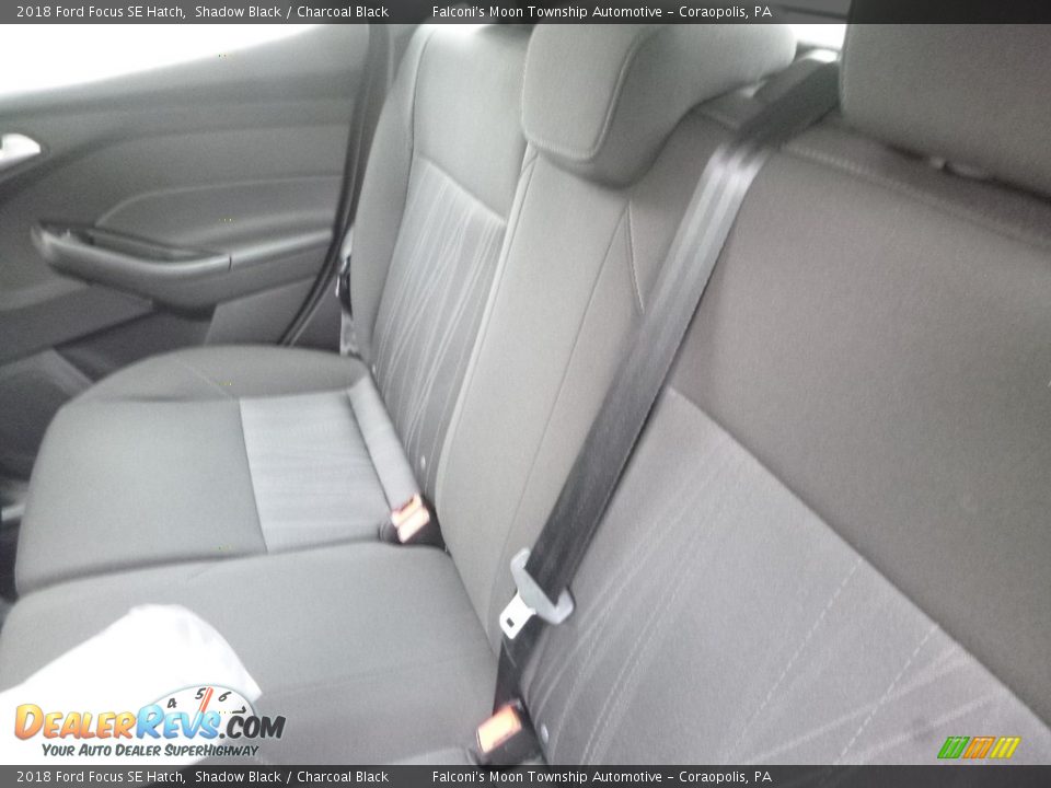 2018 Ford Focus SE Hatch Shadow Black / Charcoal Black Photo #9