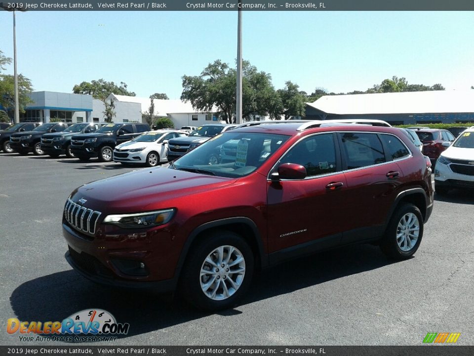 2019 Jeep Cherokee Latitude Velvet Red Pearl / Black Photo #1