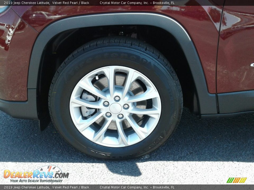 2019 Jeep Cherokee Latitude Velvet Red Pearl / Black Photo #20