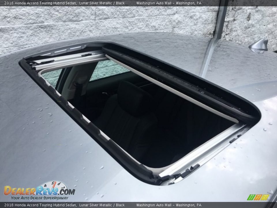 2018 Honda Accord Touring Hybrid Sedan Lunar Silver Metallic / Black Photo #9