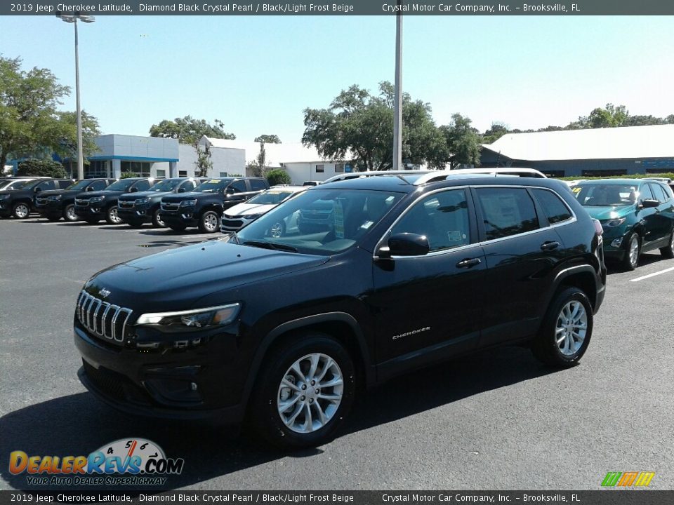 2019 Jeep Cherokee Latitude Diamond Black Crystal Pearl / Black/Light Frost Beige Photo #1
