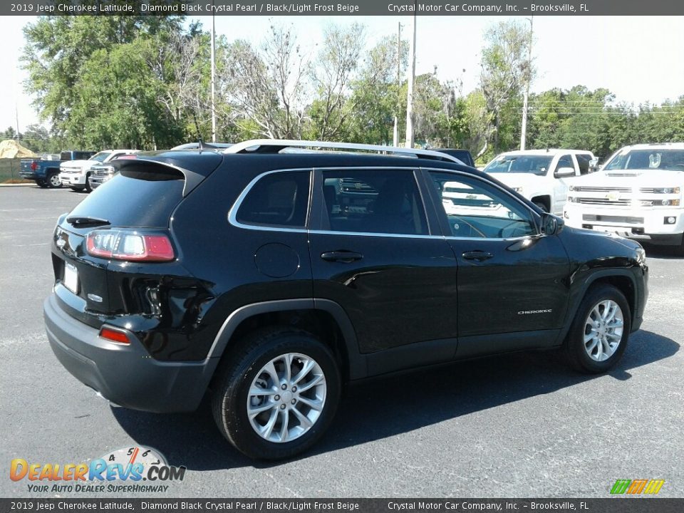 2019 Jeep Cherokee Latitude Diamond Black Crystal Pearl / Black/Light Frost Beige Photo #5