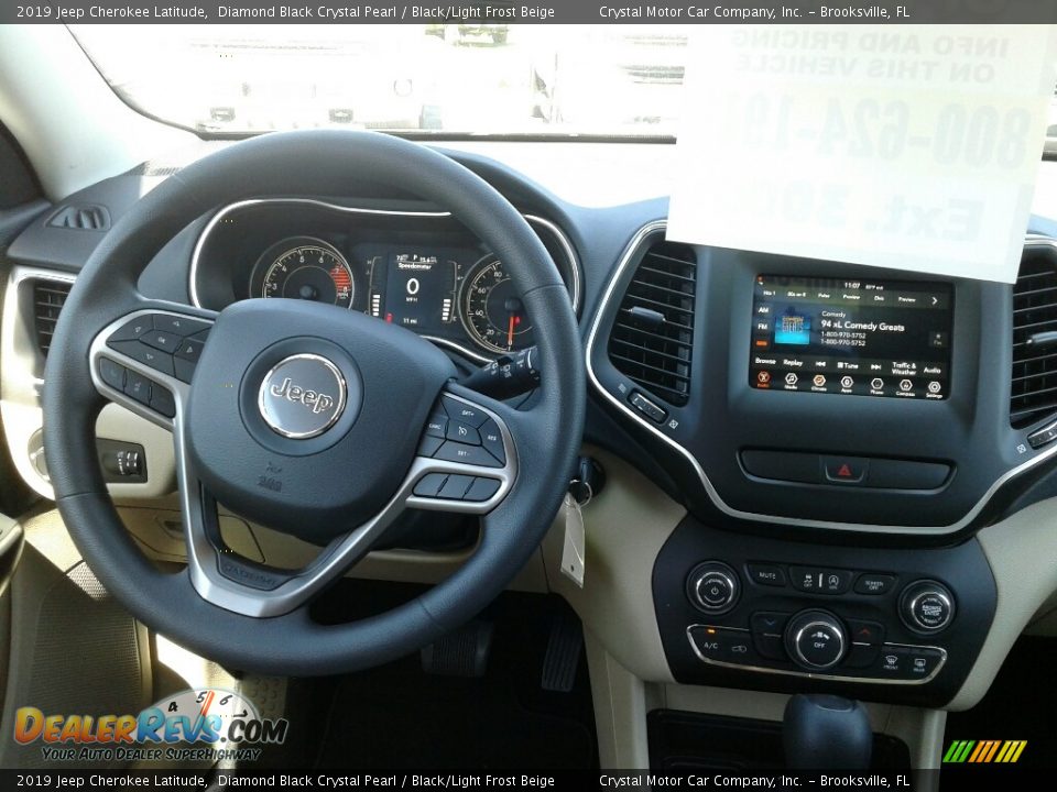 2019 Jeep Cherokee Latitude Diamond Black Crystal Pearl / Black/Light Frost Beige Photo #13