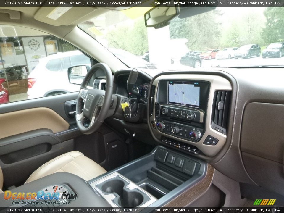 2017 GMC Sierra 1500 Denali Crew Cab 4WD Onyx Black / Cocoa/­Dark Sand Photo #12