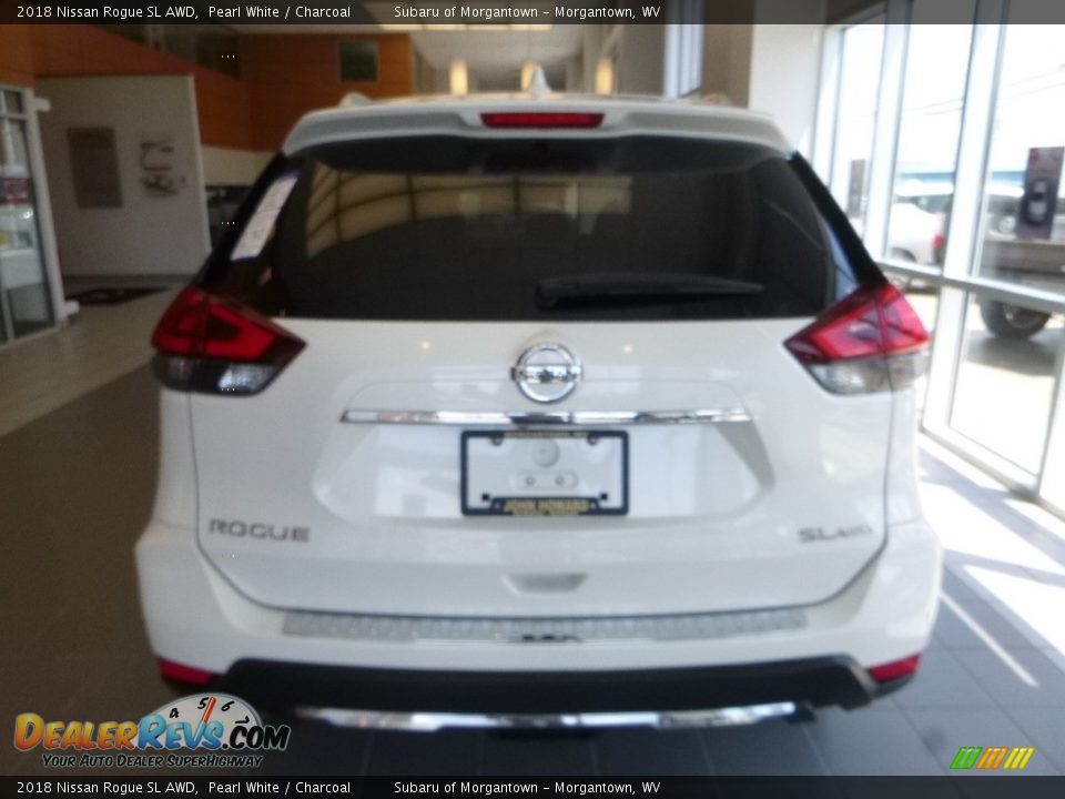 2018 Nissan Rogue SL AWD Pearl White / Charcoal Photo #5