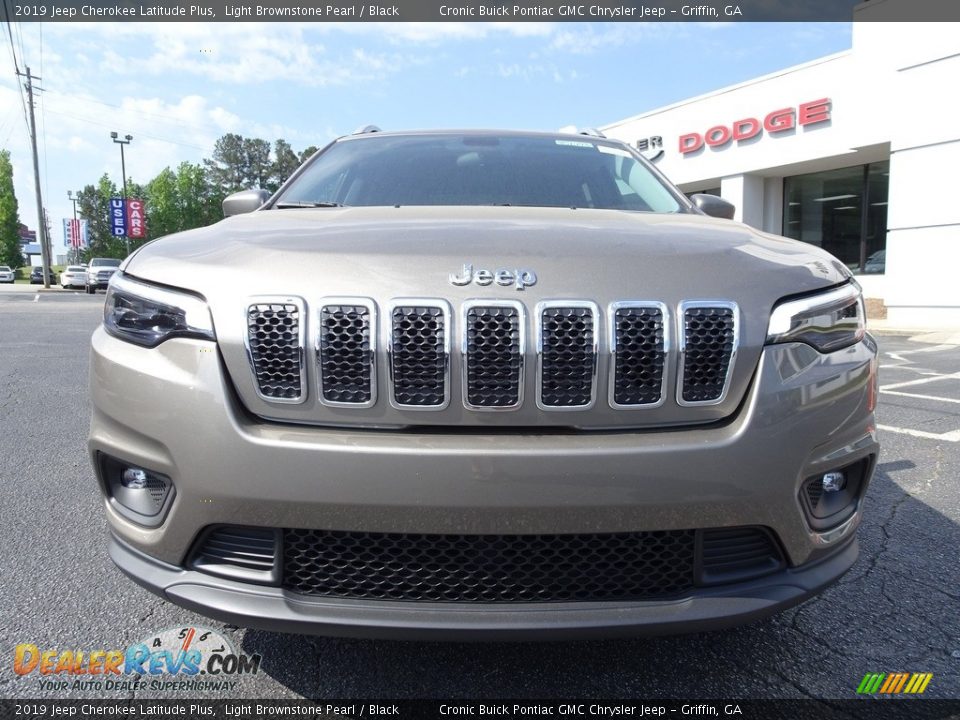 2019 Jeep Cherokee Latitude Plus Light Brownstone Pearl / Black Photo #2