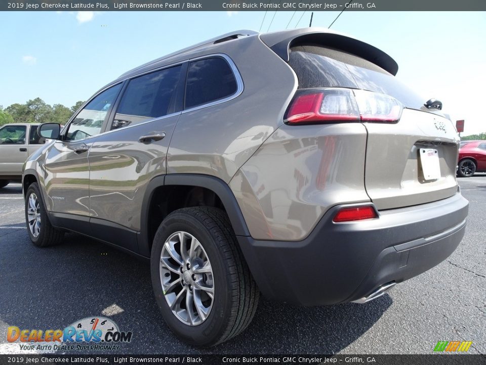 2019 Jeep Cherokee Latitude Plus Light Brownstone Pearl / Black Photo #14
