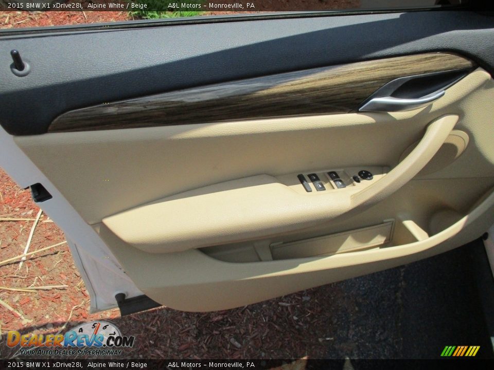 2015 BMW X1 xDrive28i Alpine White / Beige Photo #10