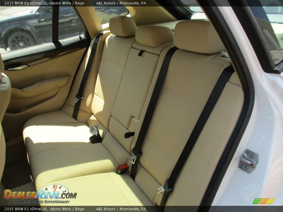 2015 BMW X1 xDrive28i Alpine White / Beige Photo #14