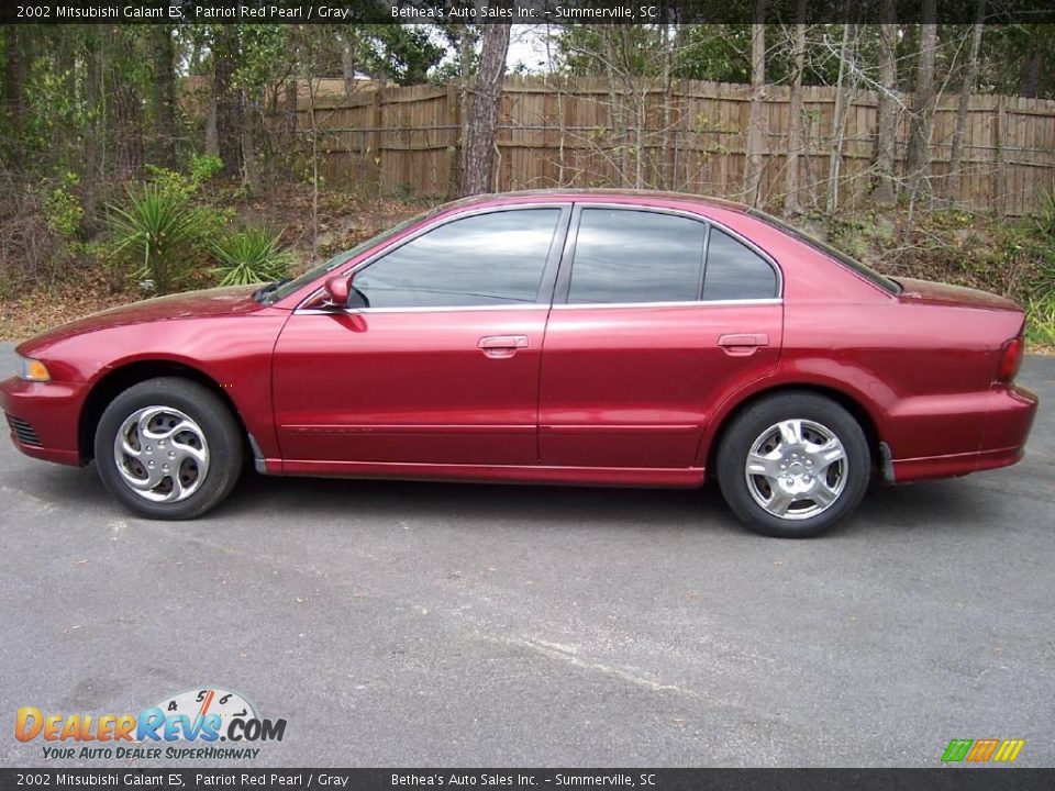 2002 Mitsubishi Galant ES Patriot Red Pearl / Gray Photo #2