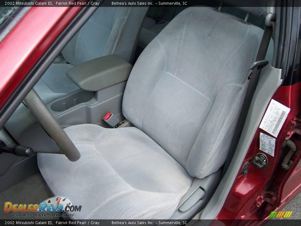 2002 Mitsubishi Galant ES Patriot Red Pearl / Gray Photo #9