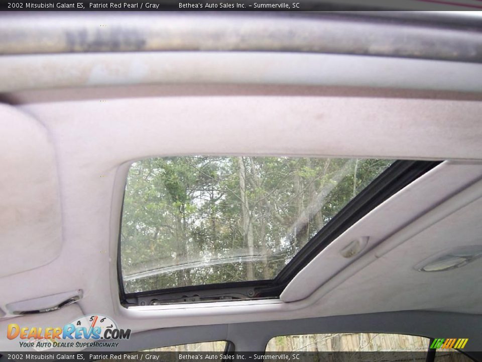 2002 Mitsubishi Galant ES Patriot Red Pearl / Gray Photo #10