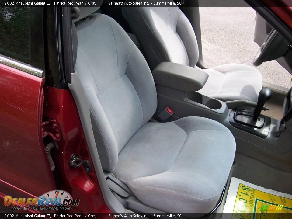 2002 Mitsubishi Galant ES Patriot Red Pearl / Gray Photo #12