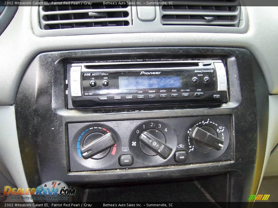 2002 Mitsubishi Galant ES Patriot Red Pearl / Gray Photo #19