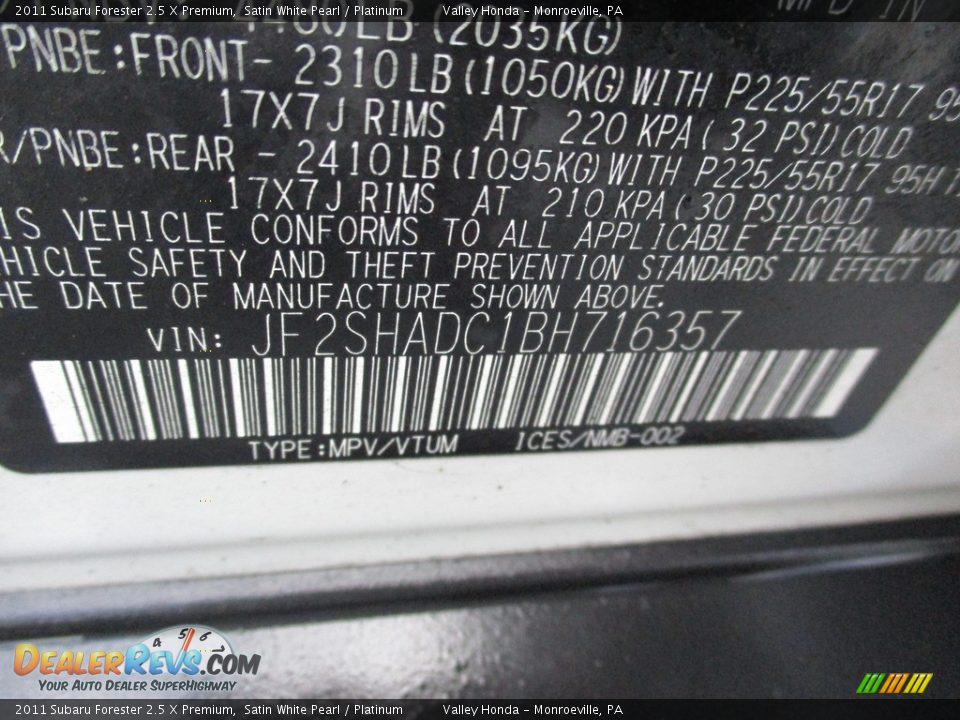 2011 Subaru Forester 2.5 X Premium Satin White Pearl / Platinum Photo #19