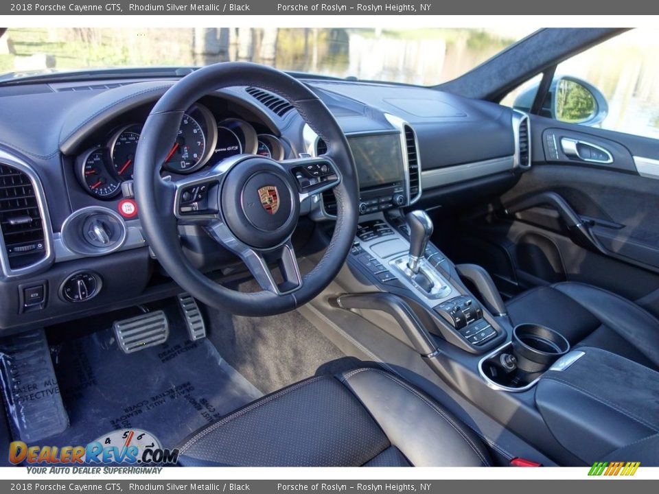 Black Interior - 2018 Porsche Cayenne GTS Photo #10