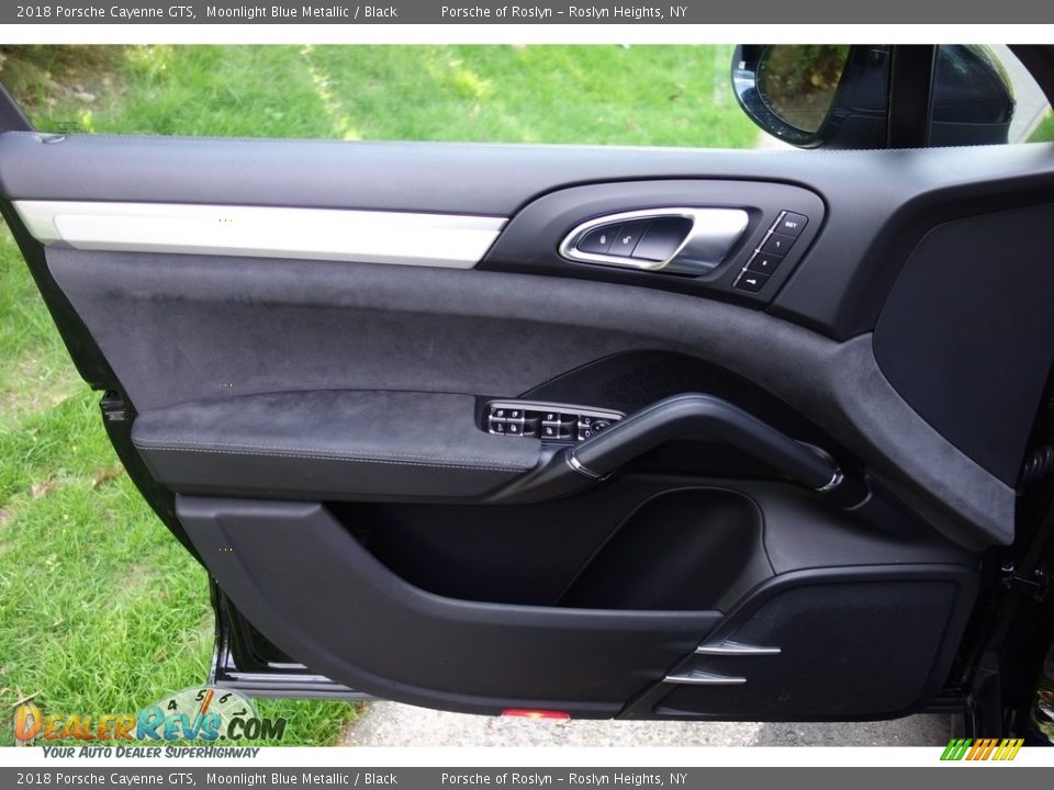 Door Panel of 2018 Porsche Cayenne GTS Photo #11