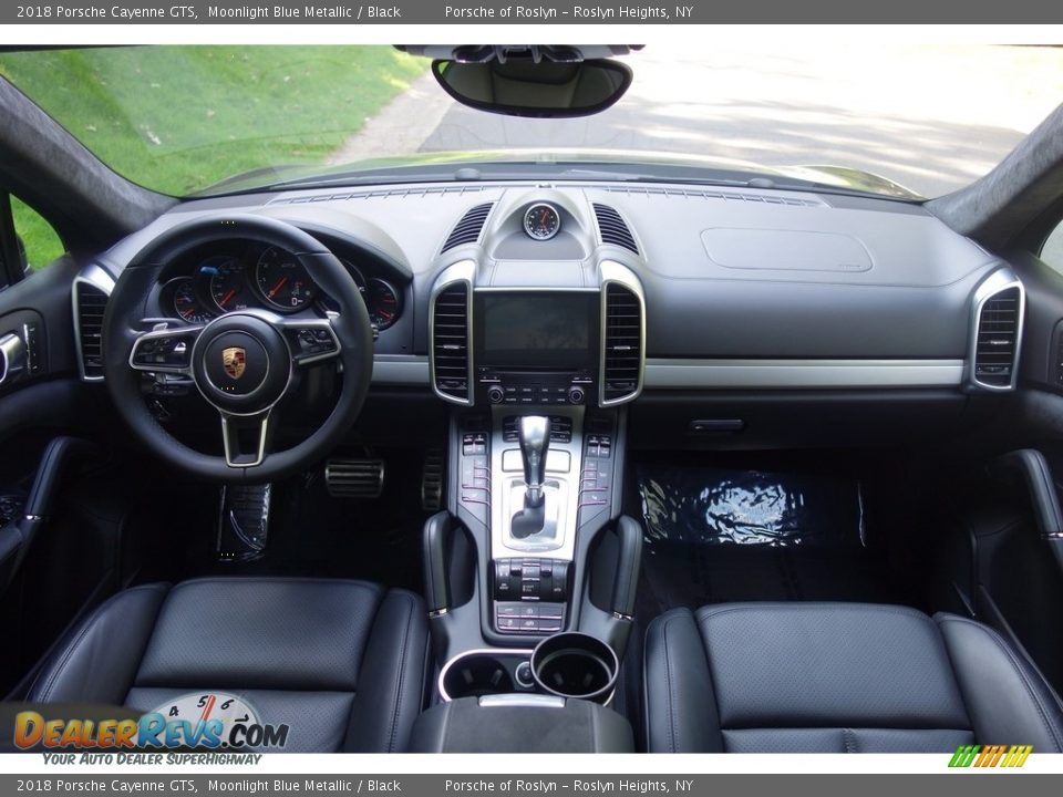 Dashboard of 2018 Porsche Cayenne GTS Photo #14