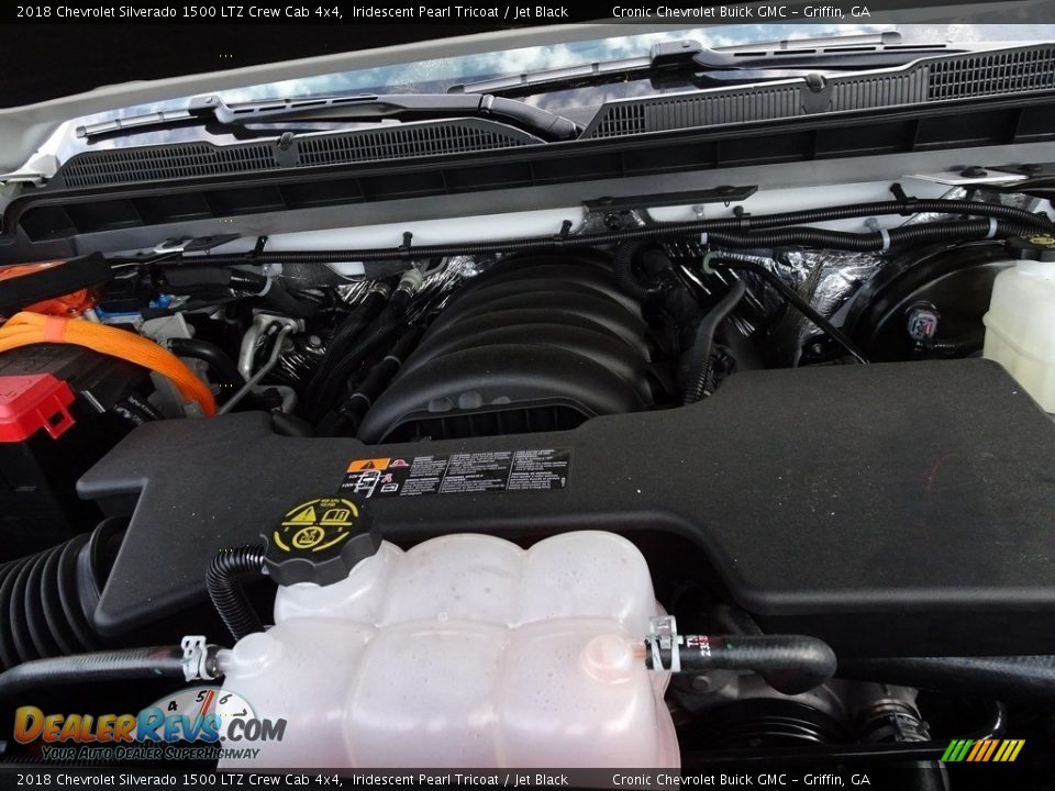 2018 Chevrolet Silverado 1500 LTZ Crew Cab 4x4 Iridescent Pearl Tricoat / Jet Black Photo #9
