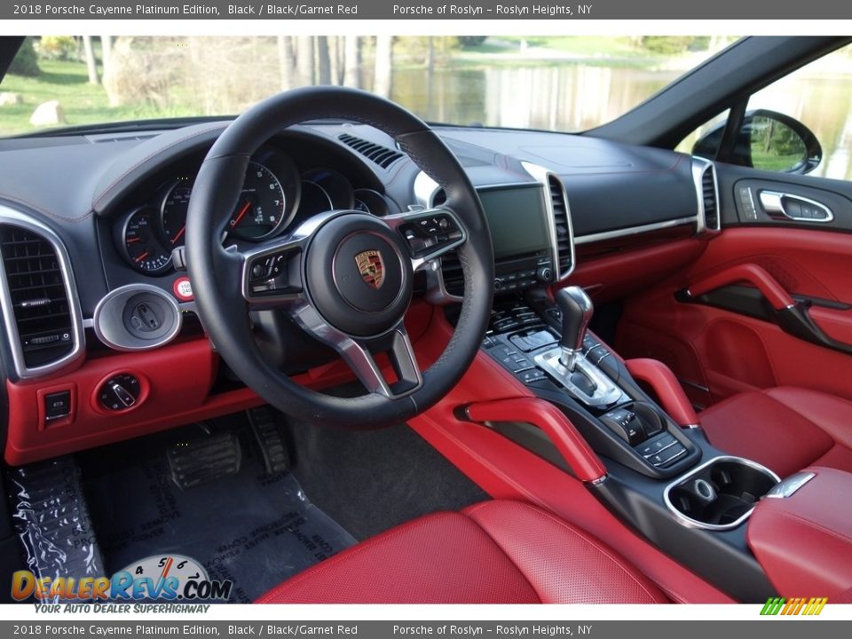 Black/Garnet Red Interior - 2018 Porsche Cayenne Platinum Edition Photo #10
