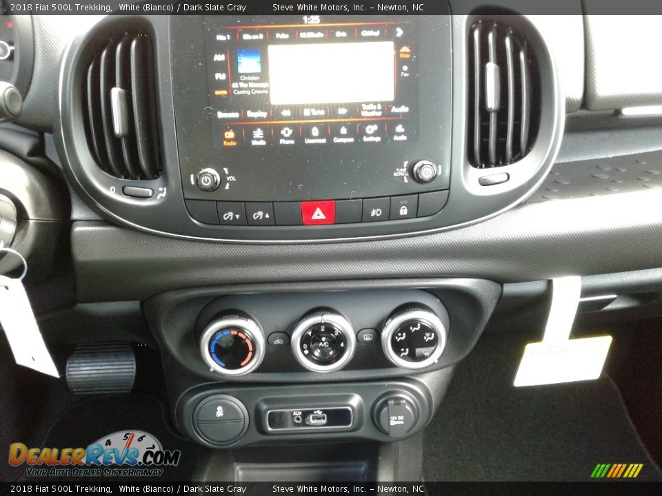 2018 Fiat 500L Trekking White (Bianco) / Dark Slate Gray Photo #20
