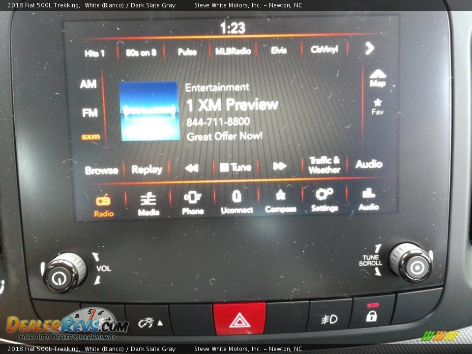 2018 Fiat 500L Trekking White (Bianco) / Dark Slate Gray Photo #21