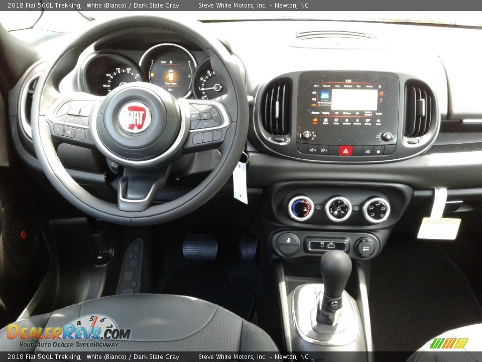 2018 Fiat 500L Trekking White (Bianco) / Dark Slate Gray Photo #27