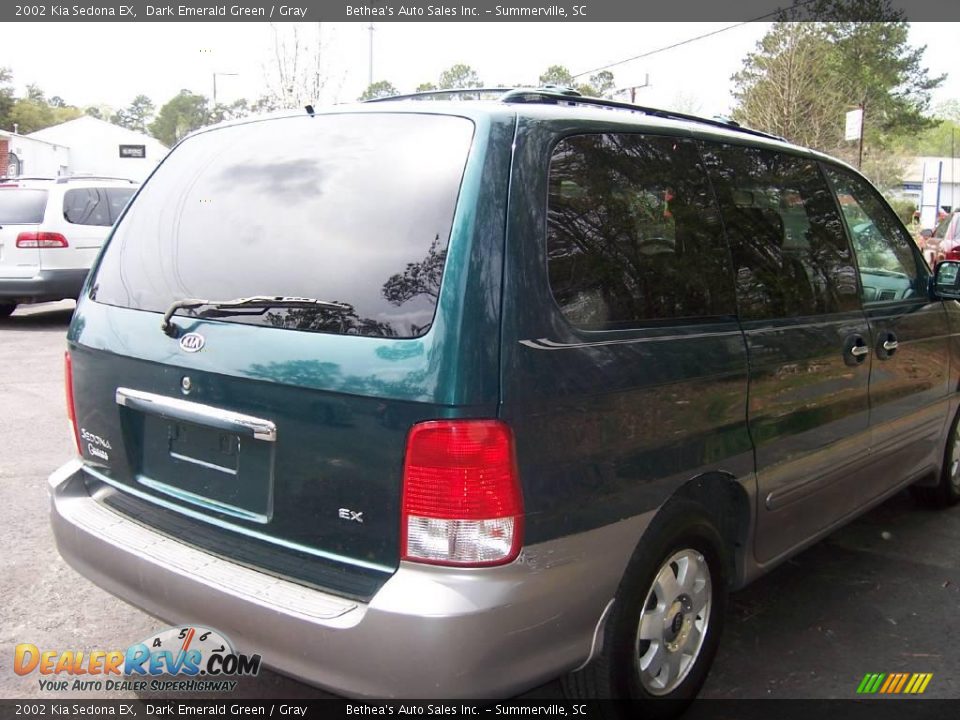 2002 Kia Sedona EX Dark Emerald Green / Gray Photo #5