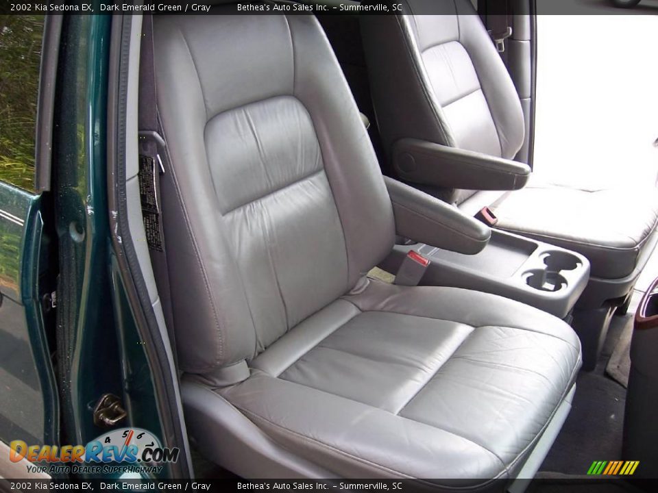 2002 Kia Sedona EX Dark Emerald Green / Gray Photo #10