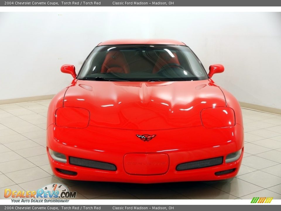 2004 Chevrolet Corvette Coupe Torch Red / Torch Red Photo #2