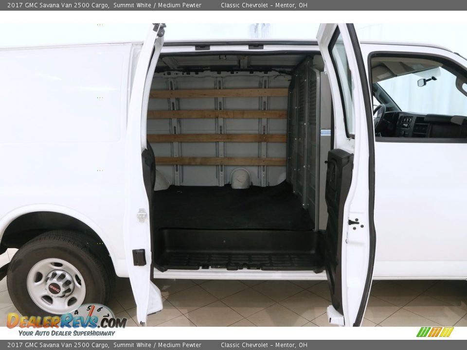2017 GMC Savana Van 2500 Cargo Summit White / Medium Pewter Photo #12