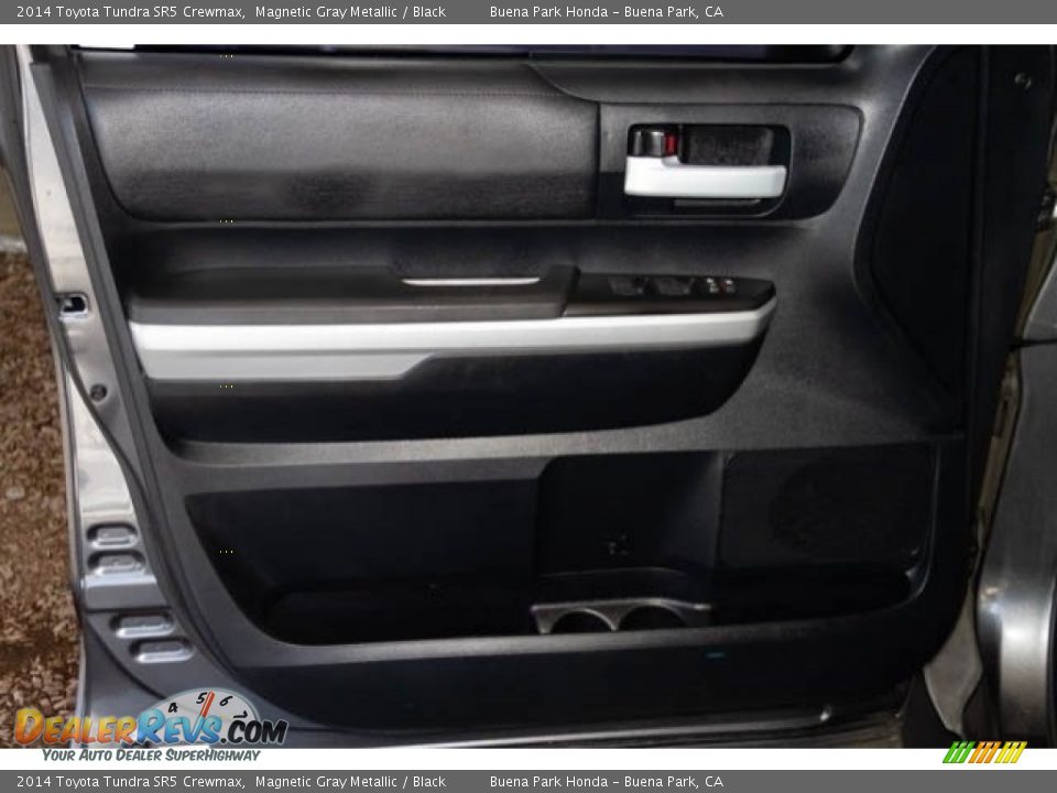2014 Toyota Tundra SR5 Crewmax Magnetic Gray Metallic / Black Photo #28