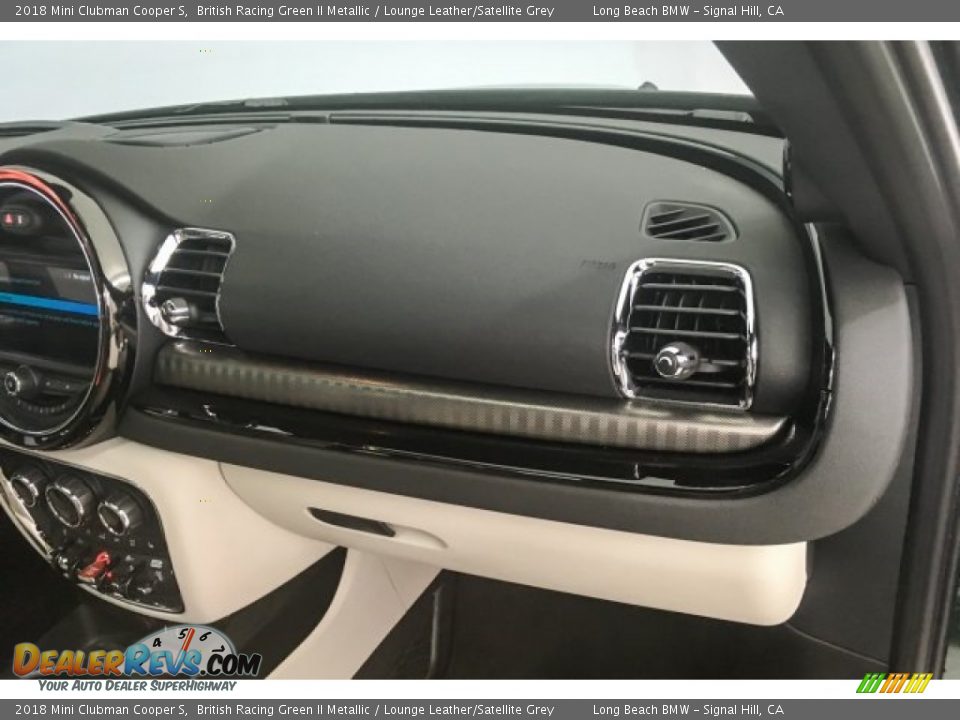 Dashboard of 2018 Mini Clubman Cooper S Photo #24