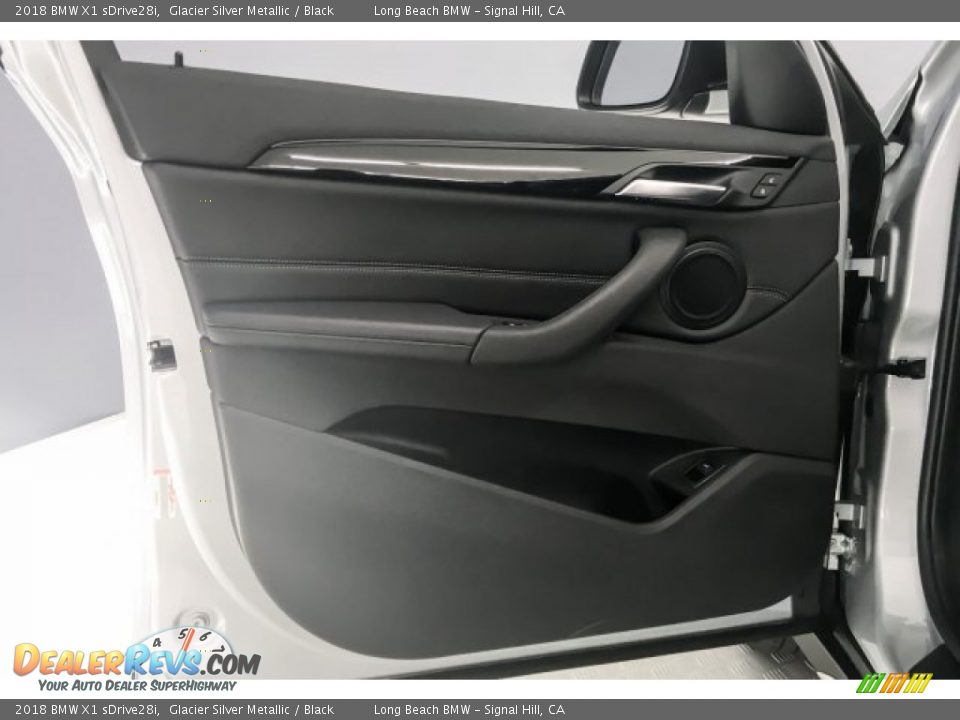 2018 BMW X1 sDrive28i Glacier Silver Metallic / Black Photo #23
