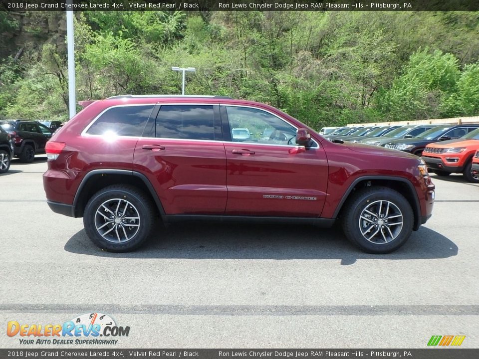 2018 Jeep Grand Cherokee Laredo 4x4 Velvet Red Pearl / Black Photo #6