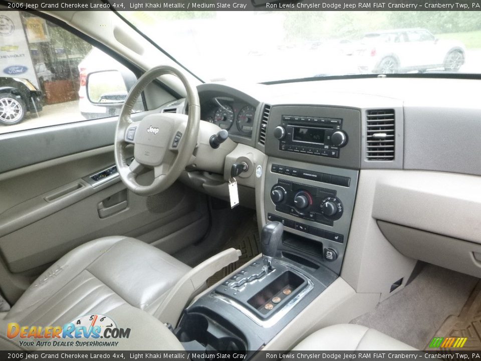 2006 Jeep Grand Cherokee Laredo 4x4 Light Khaki Metallic / Medium Slate Gray Photo #13