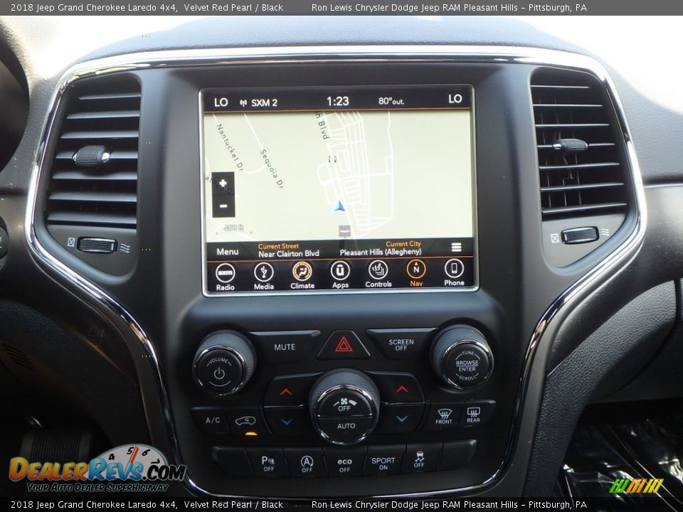 2018 Jeep Grand Cherokee Laredo 4x4 Velvet Red Pearl / Black Photo #16