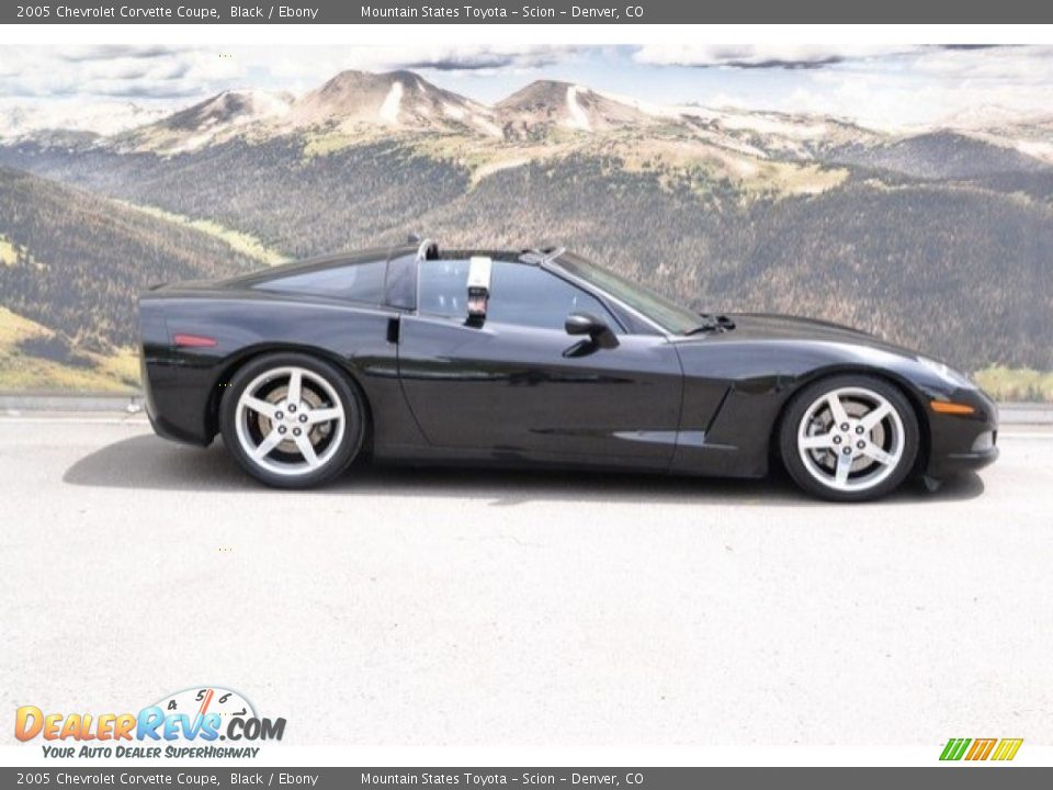 2005 Chevrolet Corvette Coupe Black / Ebony Photo #2