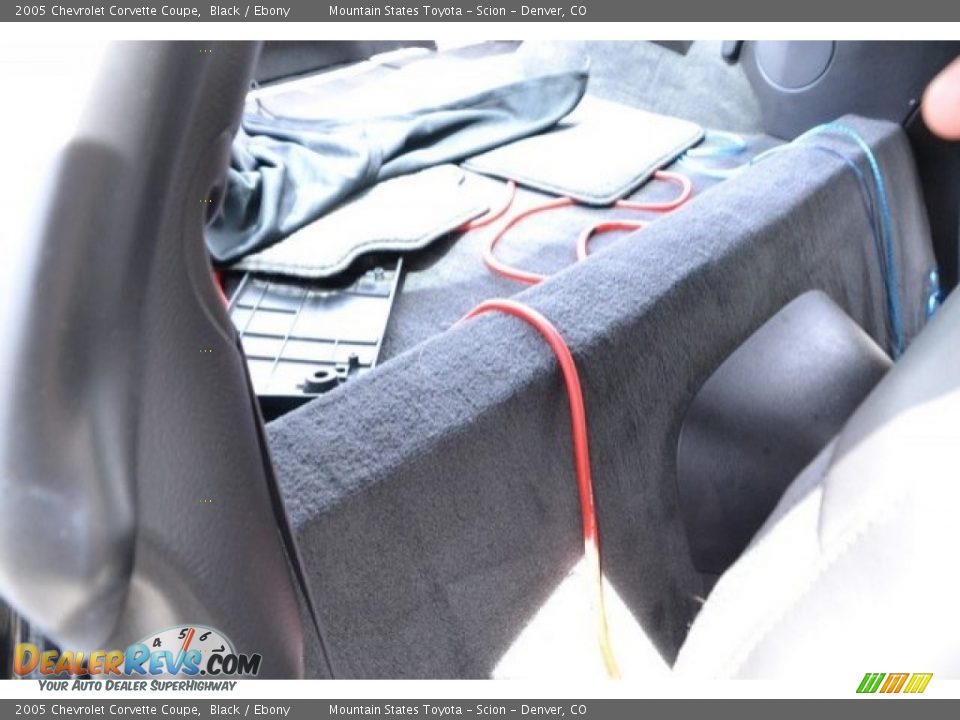 2005 Chevrolet Corvette Coupe Black / Ebony Photo #23