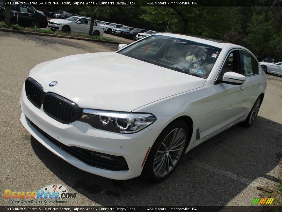 2018 BMW 5 Series 540i xDrive Sedan Alpine White / Canberra Beige/Black Photo #8