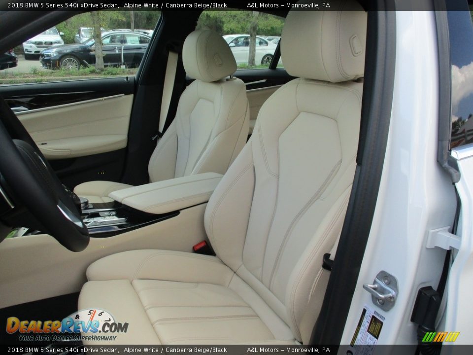 2018 BMW 5 Series 540i xDrive Sedan Alpine White / Canberra Beige/Black Photo #12