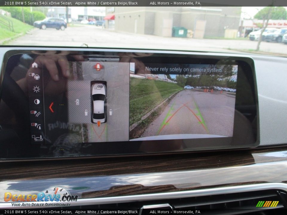2018 BMW 5 Series 540i xDrive Sedan Alpine White / Canberra Beige/Black Photo #18