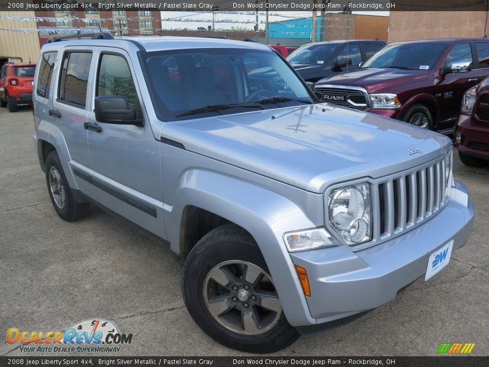 2008 Jeep Liberty Sport 4x4 Bright Silver Metallic / Pastel Slate Gray Photo #4