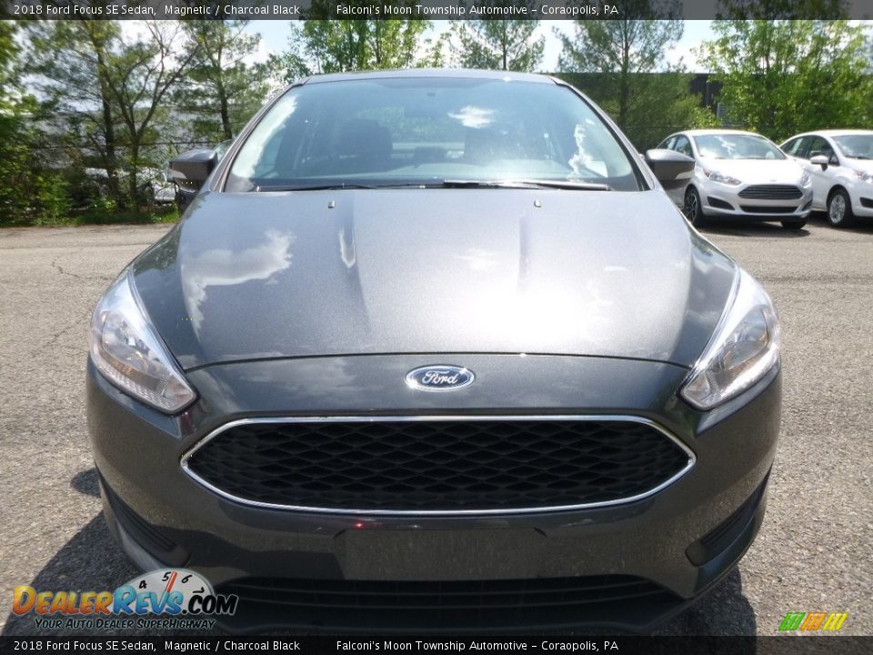 2018 Ford Focus SE Sedan Magnetic / Charcoal Black Photo #4