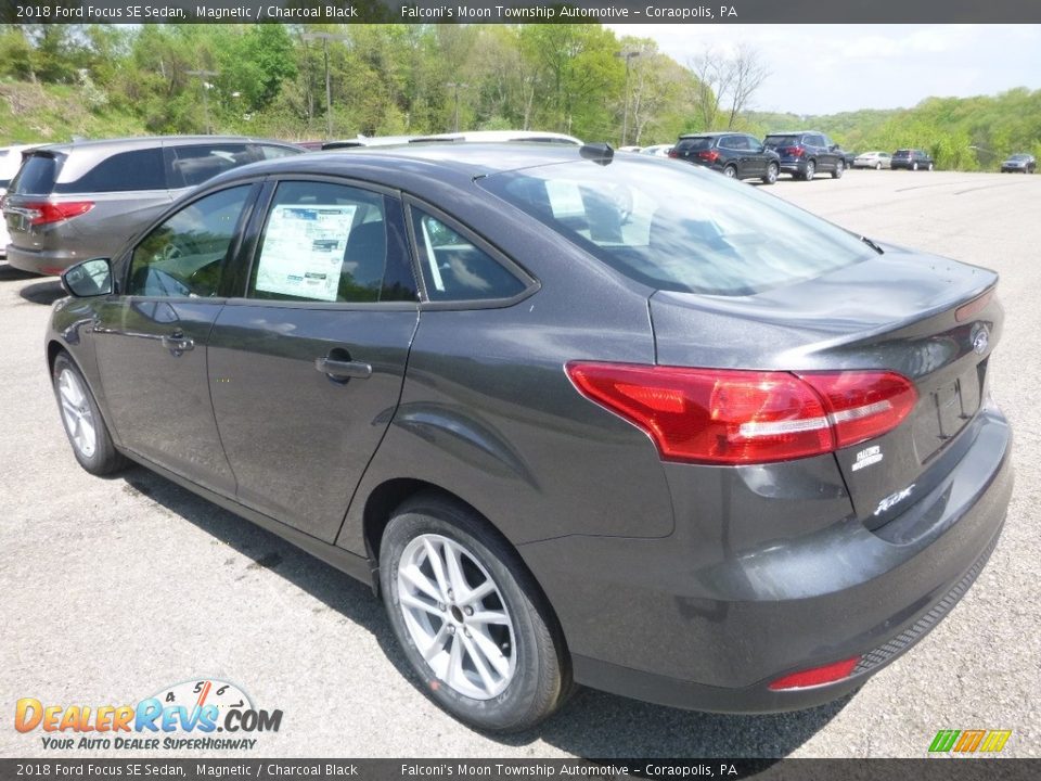 2018 Ford Focus SE Sedan Magnetic / Charcoal Black Photo #6